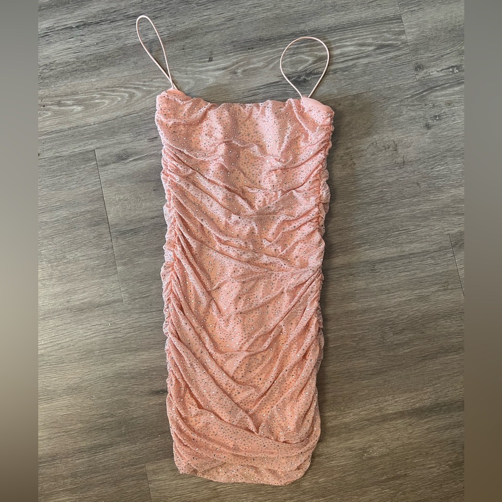 Oh Polly beaded ruched mini dress in light pink, blush. Size 4 - Picture 3 of 4